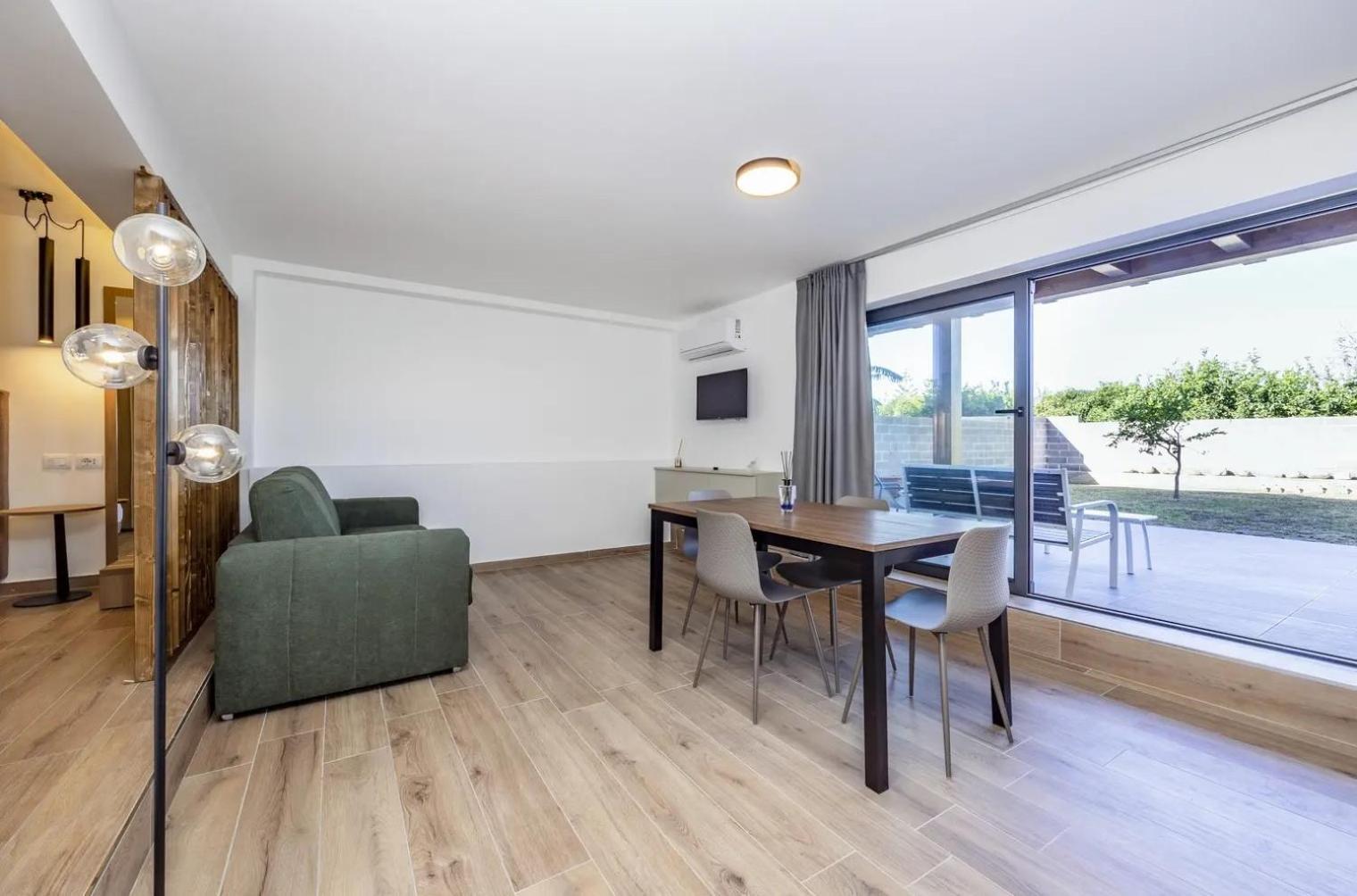La Brisa Aparthotel Capo d'Orlando Ngoại thất bức ảnh